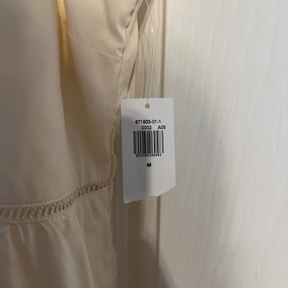 ⭐️NWT old navy blouse - Picture 2 of 3